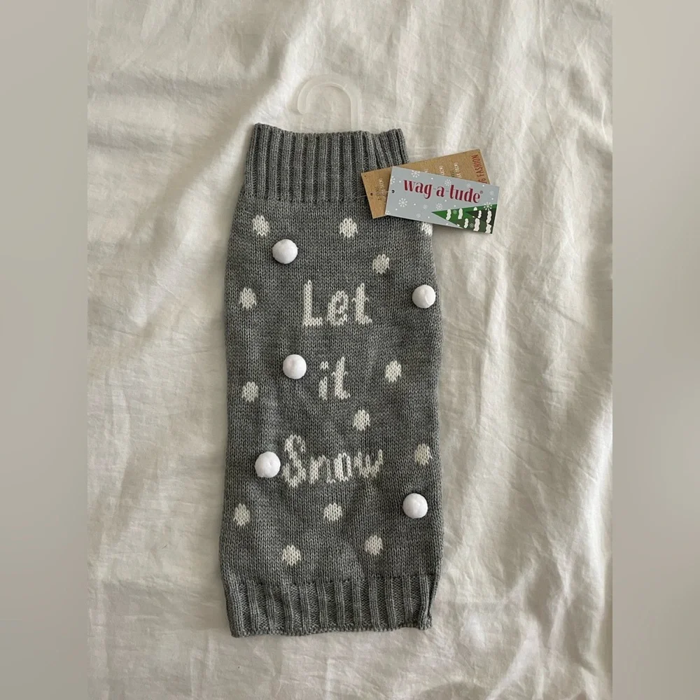 Gray “Let It Snow” Dog Sweater Christmas Holiday Pet Sweater Size Medium NWT